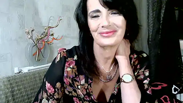 Snapshot of DreamMarianna chatting on October 2025 09:03:01 PM DreamMarianna online show from October 2025 09:03:01 PM