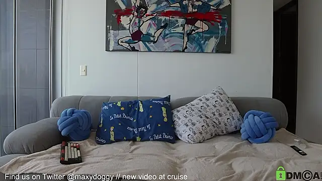 maxdoggy1 online show from December 2024 04:39:02 PM