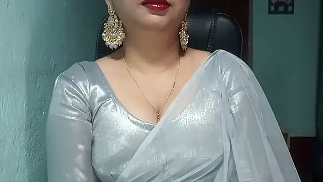 Snapshot of YourModhu chatting on September 2025 06:07:01 PM YourModhu online show from September 2025 06:07:01 PM