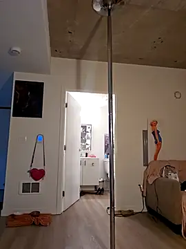 Snapshot of NikiFm chatting on November 2025 11:10:01 AM NikiFm online show from November 2025 11:10:01 AM