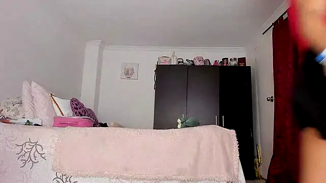 AlondraDiossa03 online show from December 2024 08:57:02 PM