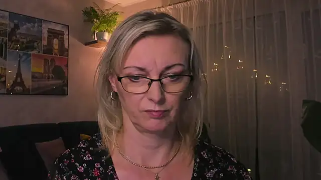 vanessa chat online show from December 2024 08:58:02 PM