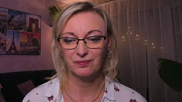 vanessa chat online show from December 2024 08:38:02 PM