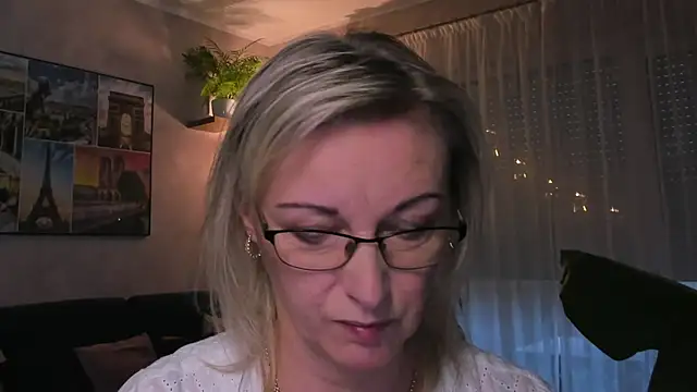 vanessa chat online show from December 2024 02:22:01 PM