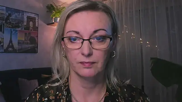 vanessa chat online show from December 2024 05:48:01 PM