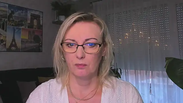 vanessa chat online show from December 2024 02:28:01 PM
