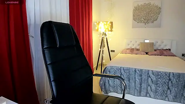 Snapshot of Colette__1977 chatting on November 2025 06:19:02 PM Colette 1977 online show from November 2025 06:19:02 PM