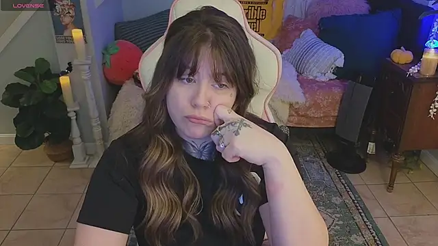 allieberrybb online show from November 2025 03:07:02 PM