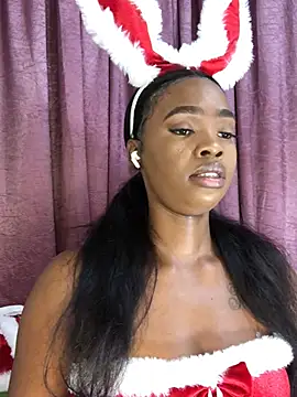 LuciousLips96 online show from December 2024 07:46:01 AM