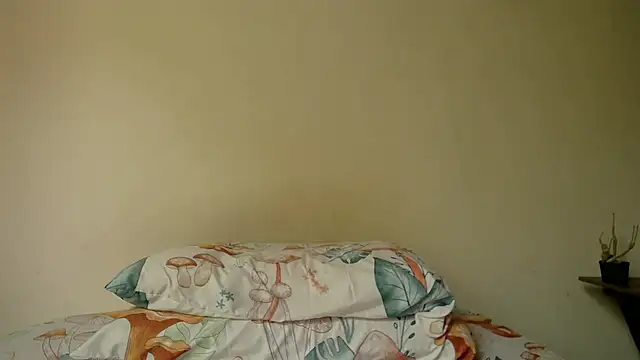 emmaherby online show from December 2024 04:32:02 PM