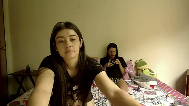 emmaherby online show from September 2025 02:27:01 PM
