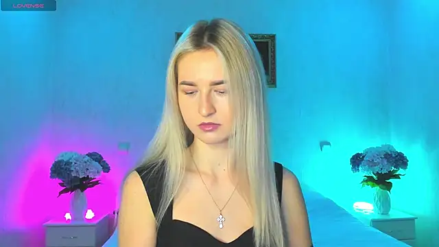 AnnaCarrera online show from December 2024 08:43:02 PM