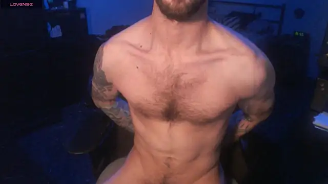 SexxxyLouis online show from November 2025 09:16:02 PM