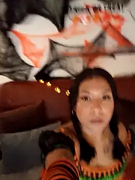 Snapshot of little_susie chatting on October 2025 09:21:02 AM little susie online show from October 2025 09:21:02 AM