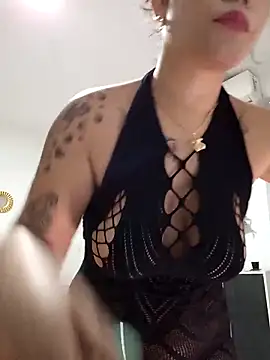 Snapshot of little_susie chatting on November 2025 09:19:01 AM little susie online show from November 2025 09:19:01 AM