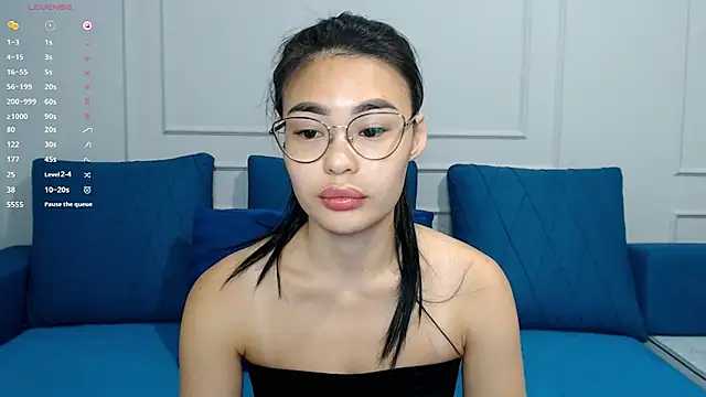 kwana colada online show from October 2025 01:30:01 PM