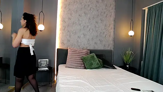 Snapshot of LisaCroft chatting on February 2025 07:52:01 AM LisaCroft online show from February 2025 07:52:01 AM