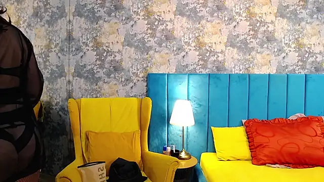 Snapshot of LisaCroft chatting on September 2025 09:14:02 AM LisaCroft online show from September 2025 09:14:02 AM