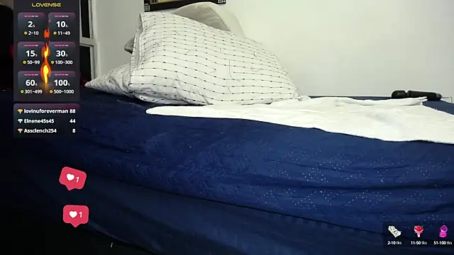 Snapshot of Brenda_Berck_ chatting on October 2025 11:56:02 PM Brenda Berck online show from October 2025 11:56:02 PM