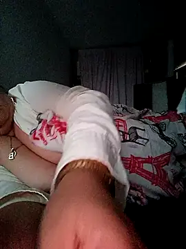 Snapshot of Brenda_Berck_ chatting on October 2025 10:58:02 AM Brenda Berck online show from October 2025 10:58:02 AM