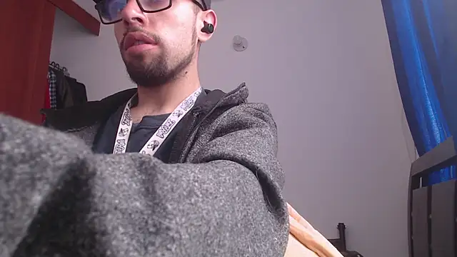 fvckolombianguyy online show from February 2025 07:31:02 PM