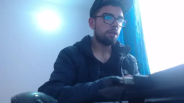 fvckolombianguyy online show from February 2025 04:03:02 PM