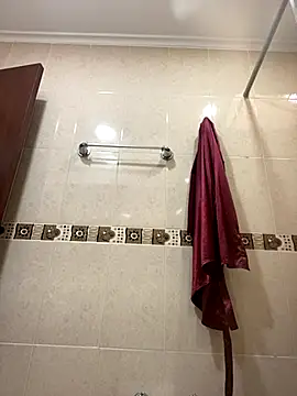 Fancyxlove online show from October 2025 12:45:02 PM