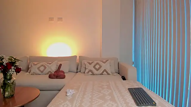 Snapshot of SophieHunt chatting on October 2025 10:26:02 PM SophieHunt online show from October 2025 10:26:02 PM