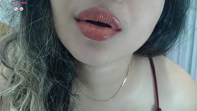 Snapshot of _neesha_414_ chatting on October 2025 07:00:01 PM neesha 414 online show from October 2025 07:00:01 PM