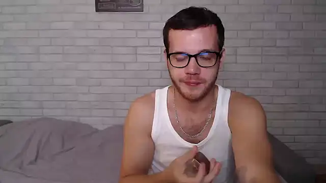 Alexxx horny online show from October 2025 08:28:01 PM