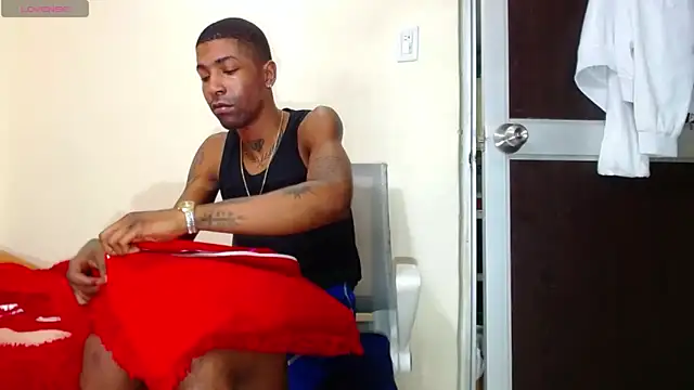 kilian xx online show from October 2025 04:53:02 AM