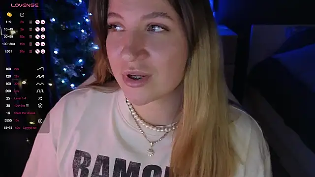 Fairy  Sofia online show from December 2024 07:43:01 PM