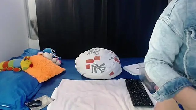 liseth 01hot online show from October 2025 06:28:01 PM