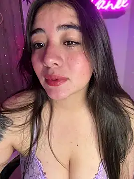 vaneelee online show from February 2025 01:46:02 AM