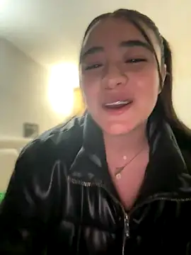 vaneelee online show from December 2025 03:16:02 AM