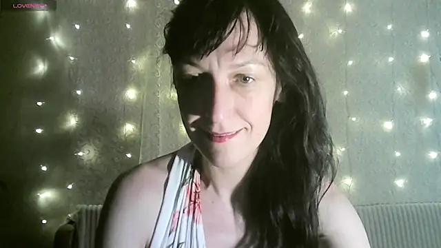 Snapshot of MarieODahliaS chatting on October 2025 11:00:01 AM MarieODahliaS online show from October 2025 11:00:01 AM