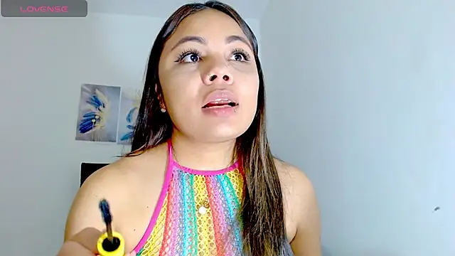 Snapshot of Kylie_loveee chatting on November 2025 02:46:01 PM Kylie loveee online show from November 2025 02:46:01 PM