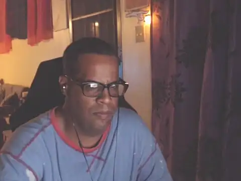 Snapshot of thesugar32 chatting on October 2025 01:55:02 AM thesugar32 online show from October 2025 01:55:02 AM