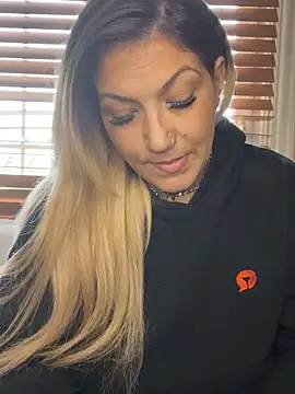 LittleMissEeve online show from February 2025 04:35:01 PM