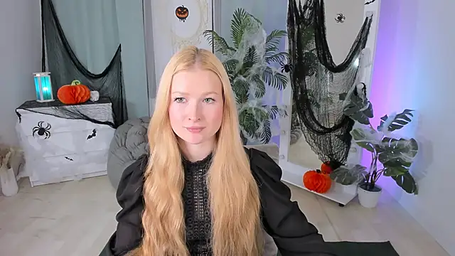 Snapshot of Laly_Peach chatting on October 2025 04:22:01 PM Laly Peach online show from October 2025 04:22:01 PM