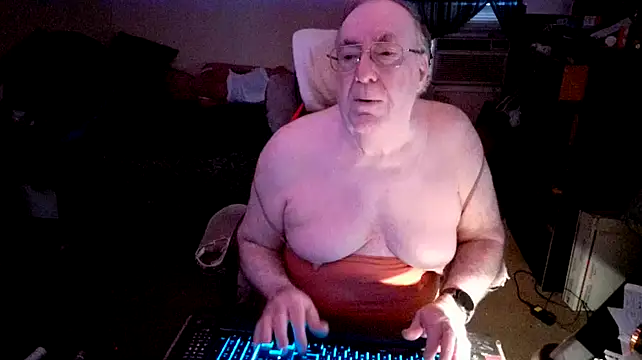 Snapshot of Toastir chatting on January 2025 03:03:01 PM Toastir online show from January 2025 03:03:01 PM