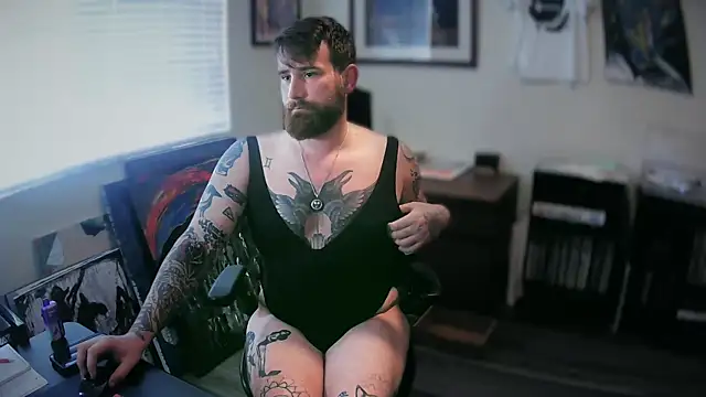 Snapshot of Taratushy chatting on January 2025 03:16:01 PM Taratushy online show from January 2025 03:16:01 PM