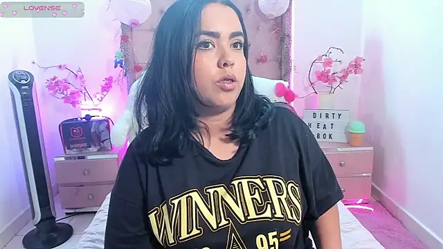 Snapshot of LillyCandy chatting on March 2025 10:05:02 PM LillyCandy online show from March 2025 10:05:02 PM