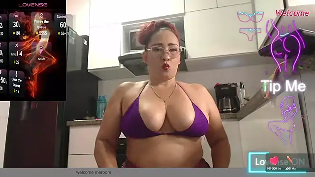 Tits  sweet online show from March 2025 04:53:01 PM