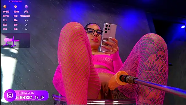 im-your-lovee online show from October 2025 06:12:01 AM