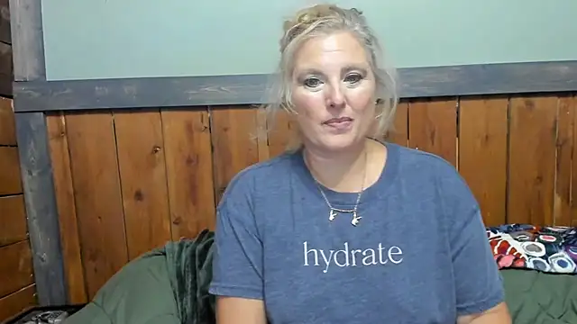 Snapshot of lisaxlovexxx chatting on October 2025 06:16:02 PM lisaxlovexxx online show from October 2025 06:16:02 PM