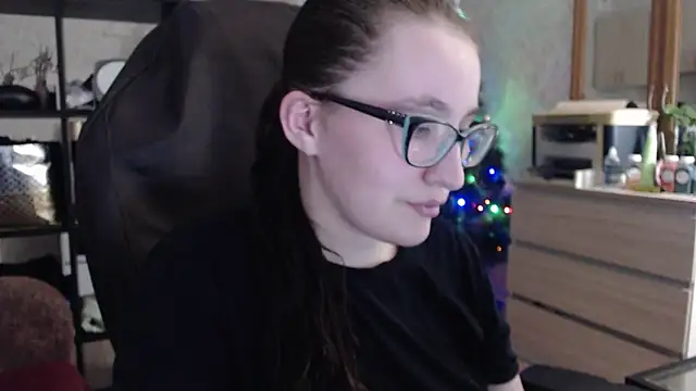 Snapshot of AnKey_Rayah chatting on February 2025 03:59:02 PM AnKey Rayah online show from February 2025 03:59:02 PM