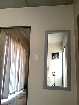 Snapshot of CurvyDesire1 chatting on October 2025 06:46:02 AM CurvyDesire1 online show from October 2025 06:46:02 AM