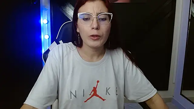 annyfischer online show from January 2025 08:52:01 AM