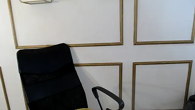 annyfischer online show from March 2025 05:49:02 AM